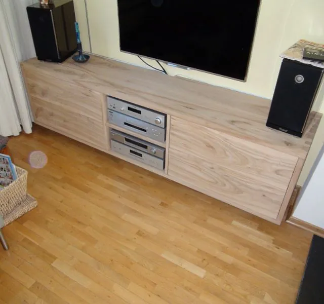 Houten TV kast