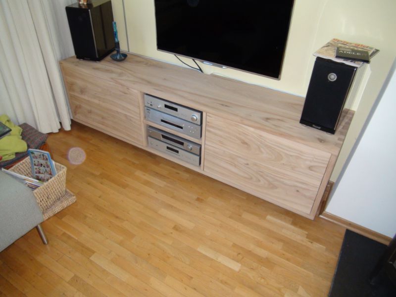 Houten TV kast