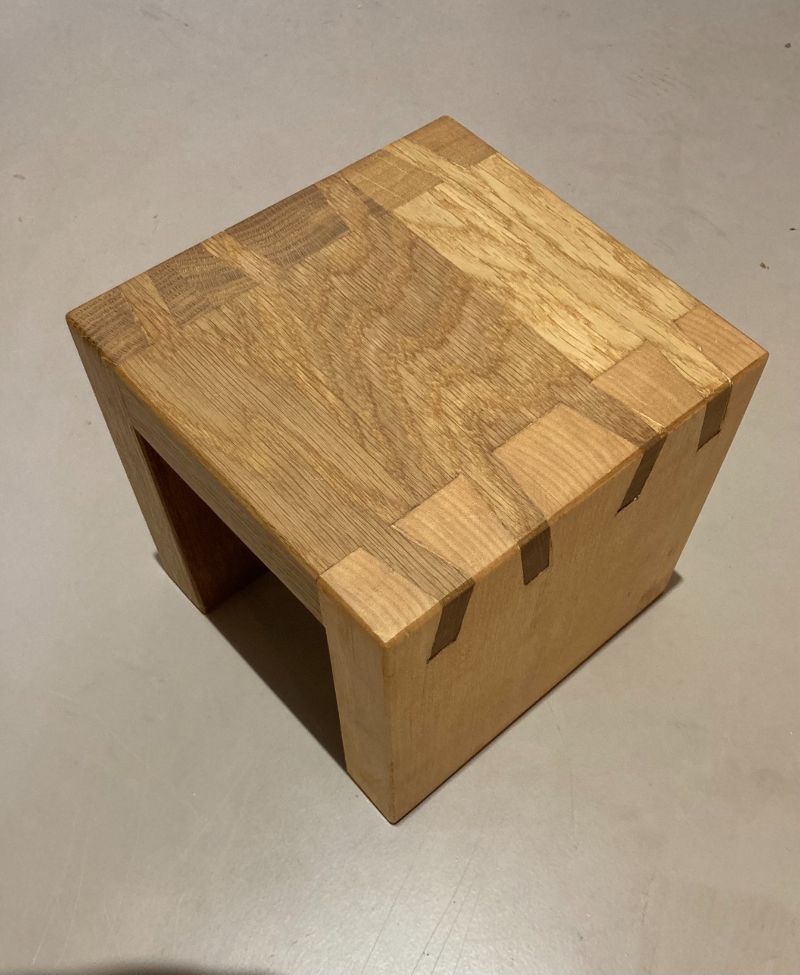 Houten bijzettafel