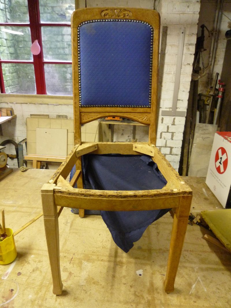 Renovatie houten stoel